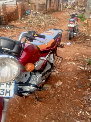 TVS HLX 125 2024 Red