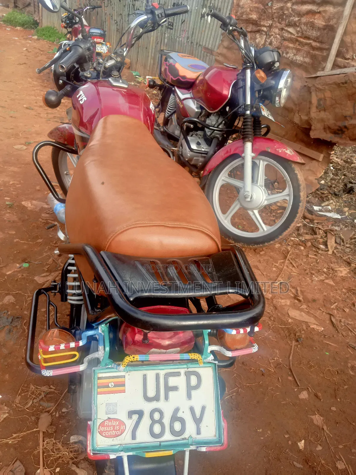 TVS HLX 125 2023 Red