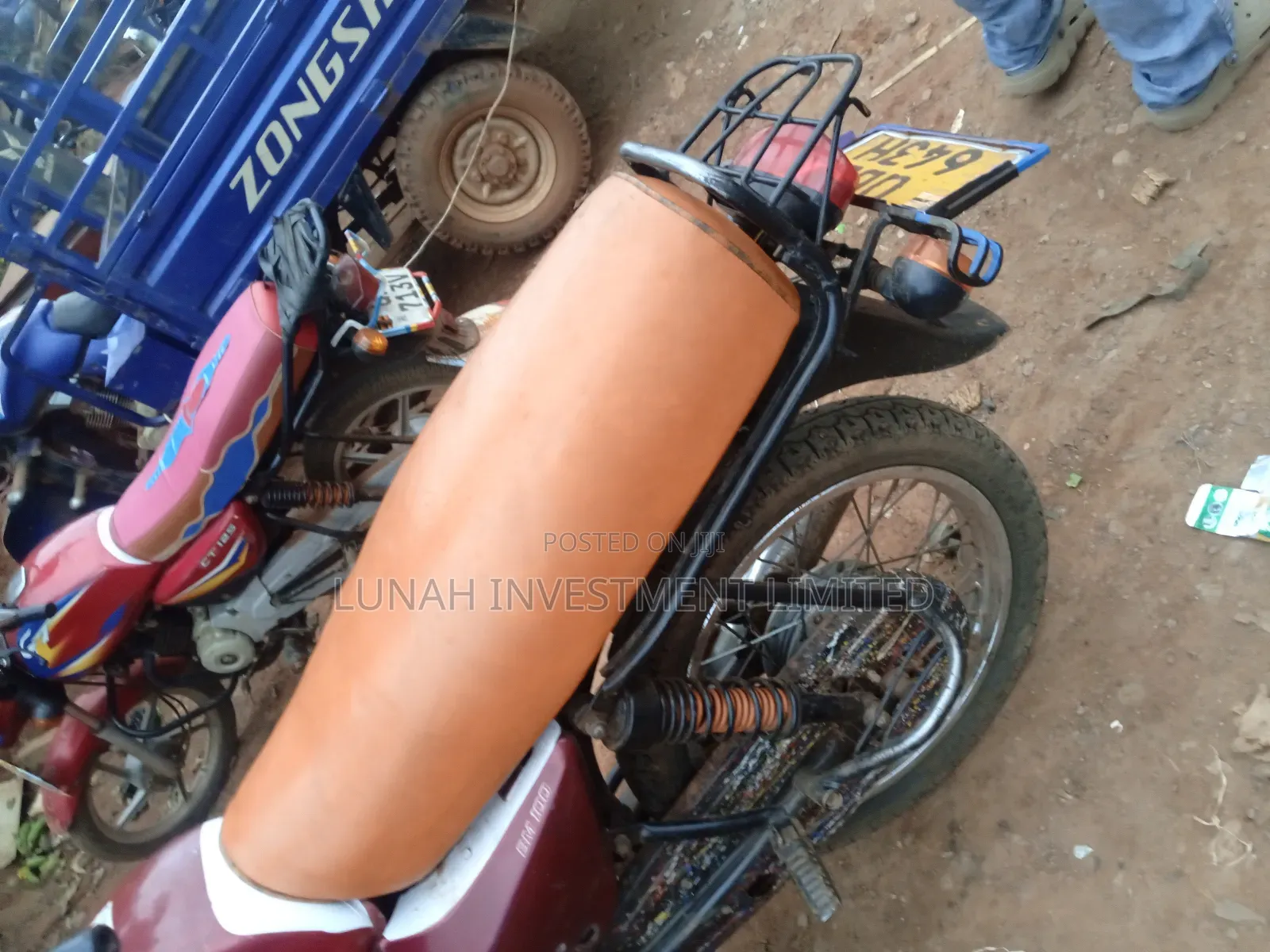 Bajaj Boxer 100 2023 Red
