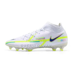 White Nike Phantom GT2 Elite Dynamic Fit FG Football Boots