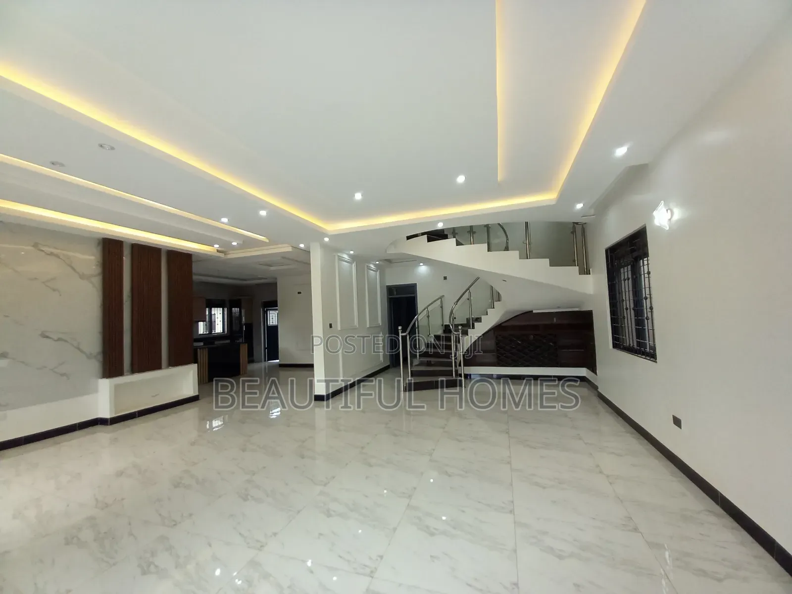 Furnished 5bdrm Mansion in Kira for sale