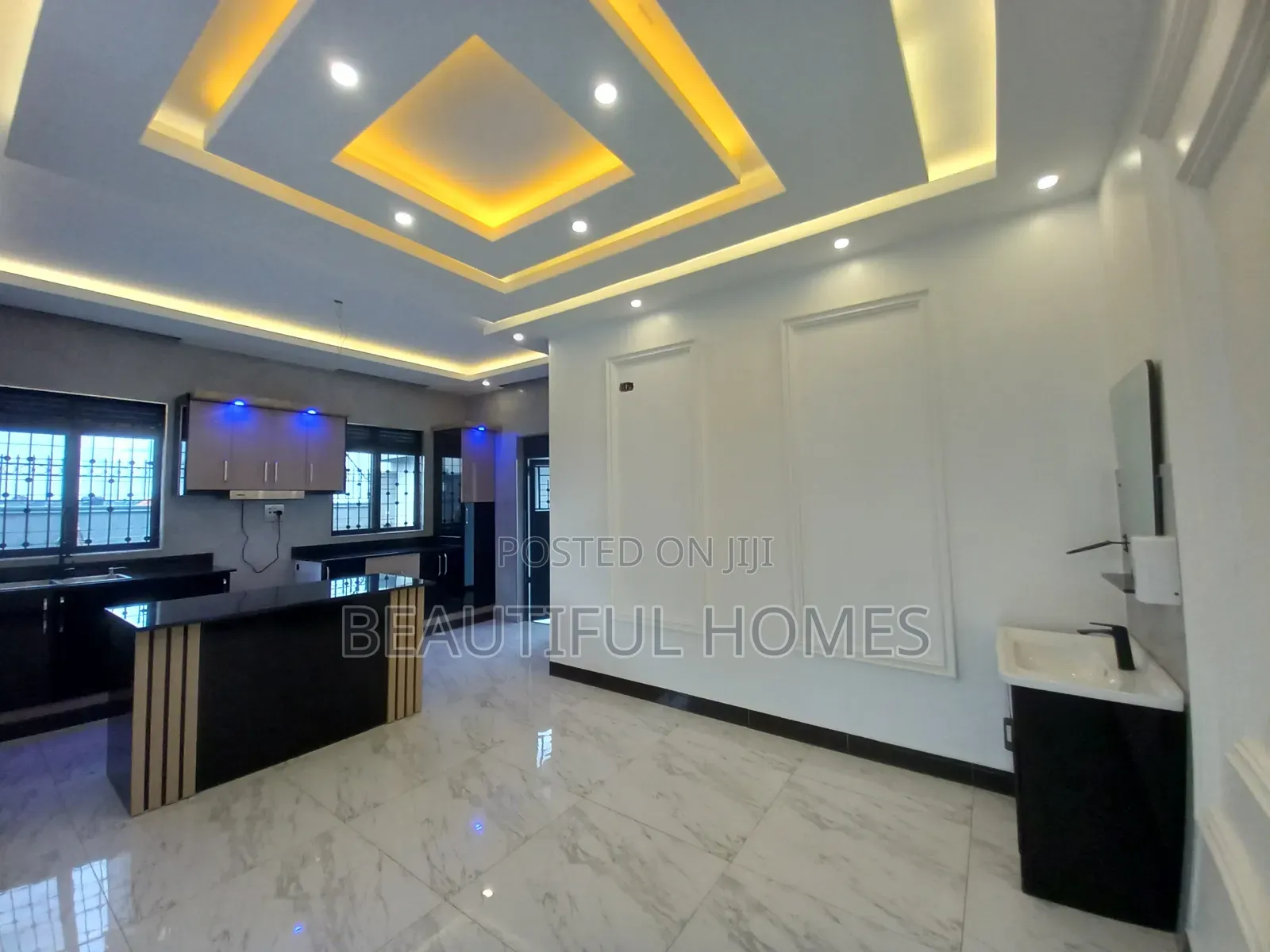 Furnished 5bdrm Mansion in Kira for sale