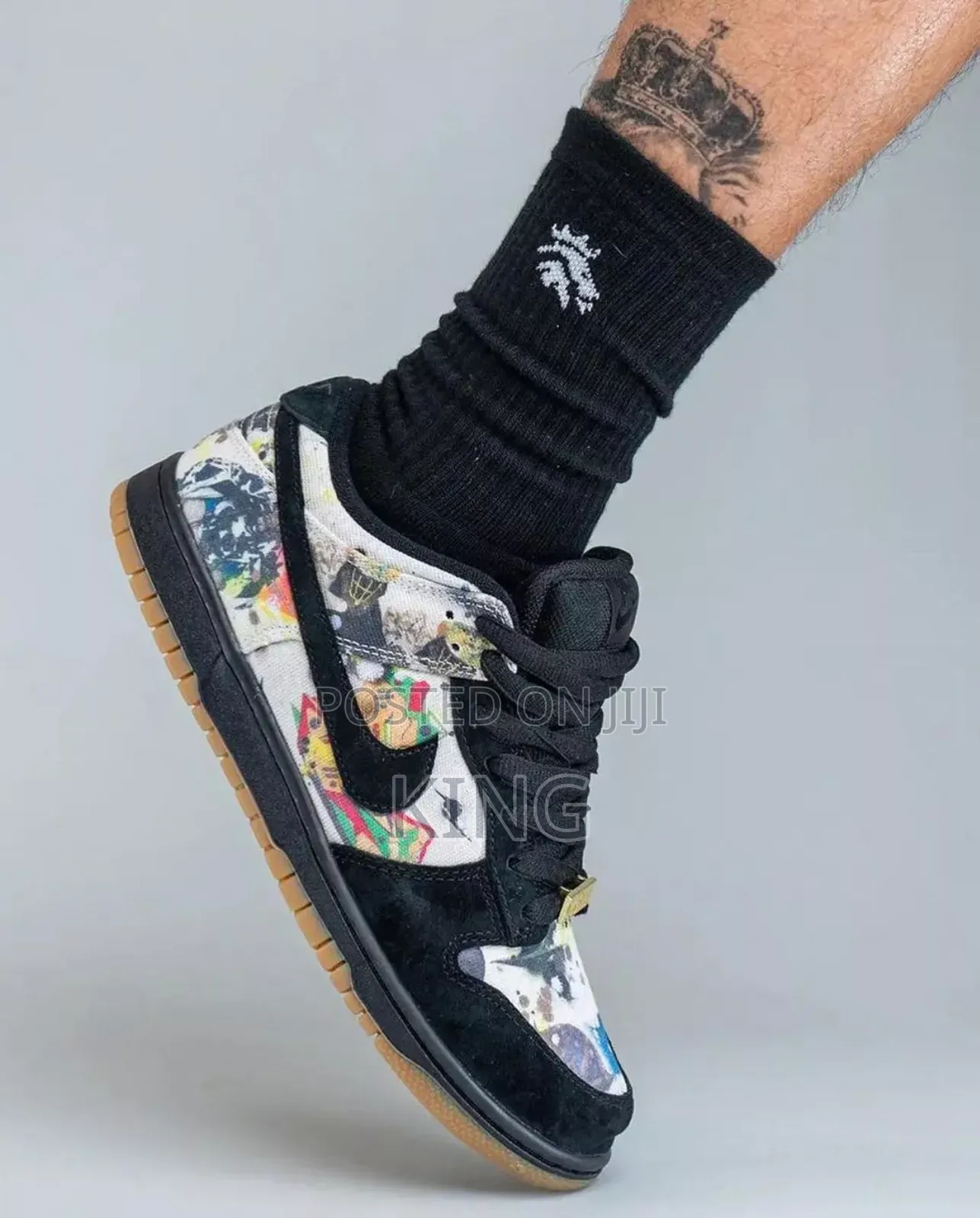 Grand Nike SB Dunk Low "Supreme Rammellzee"