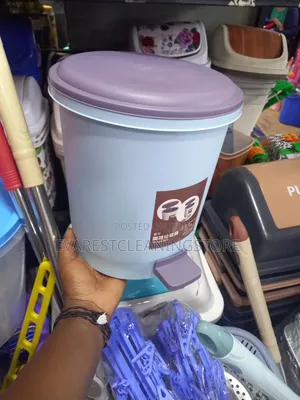 Pedal Dust Bin 8ltrs and 5ltrs Plastic