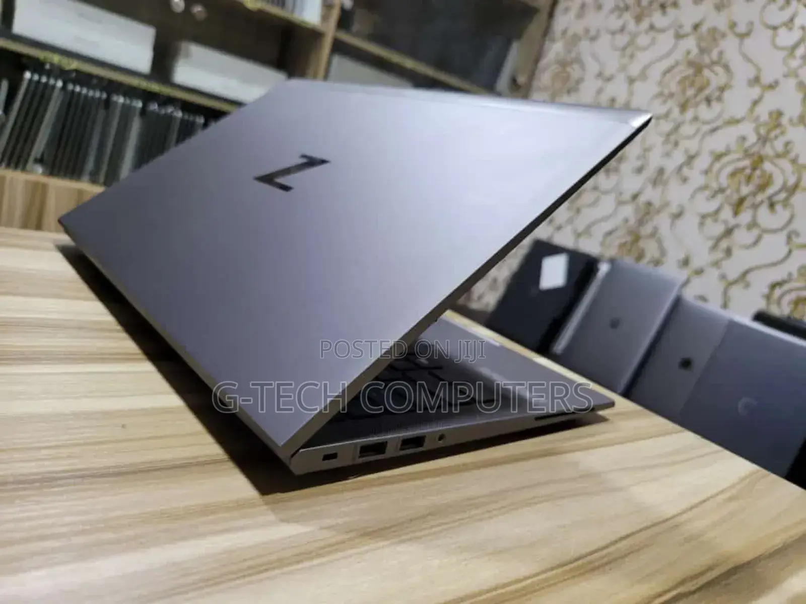 New Laptop HP ZBook Firefly G8 16GB Intel Core I7 SSD 512GB