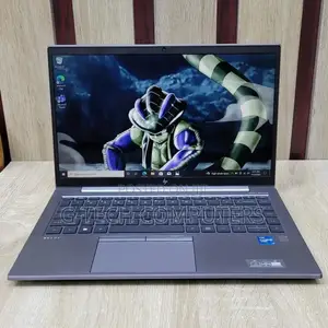 New Laptop HP ZBook Firefly G8 16GB Intel Core I7 SSD 512GB