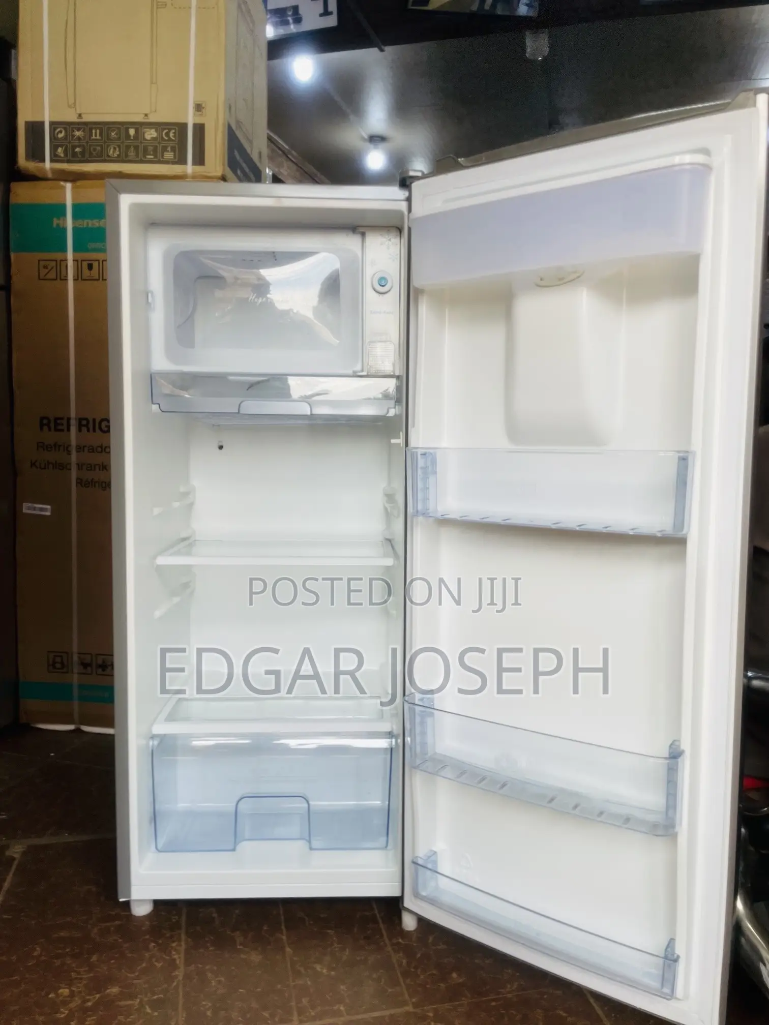 Hisense 229L Refrigerator With Water Dispenser