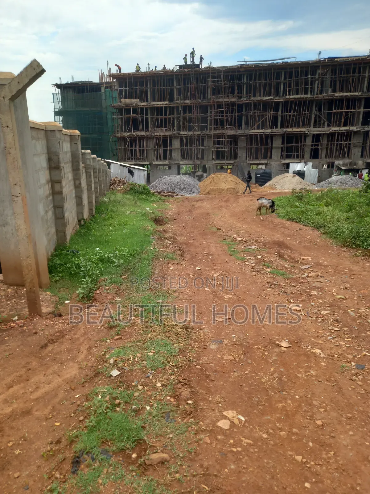 Furnished 2bdrm Condo in Kira Town for sale