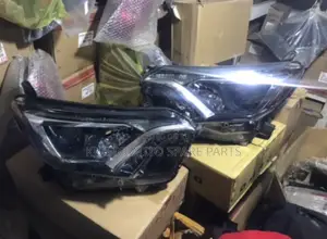 Headlamps Rav4 2016