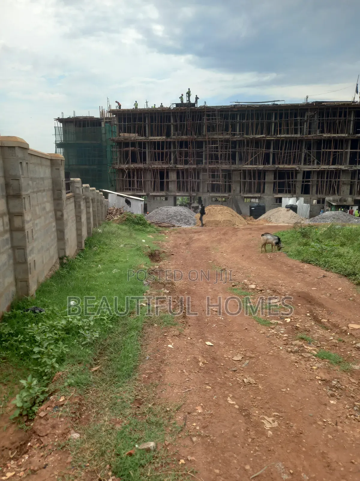 Furnished 2bdrm Condo in Kira, Central Division for sale