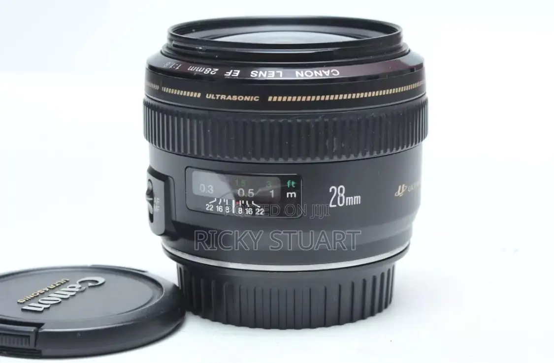 Canon Ef 28mm Lens F1.8