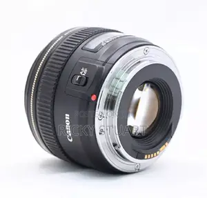 Canon Ef 28mm Lens F1.8