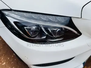 Mercedes-Benz C200 2016 White
