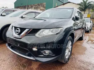 Nissan X-Trail 2.0 Petrol FWD 2015 Gray