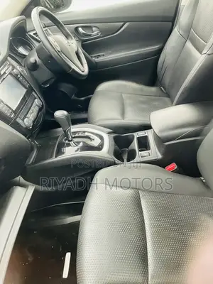 Nissan X-Trail 2.0 Petrol FWD 2015 Gray