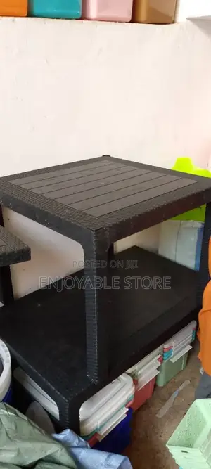 Word Class Plastic Table