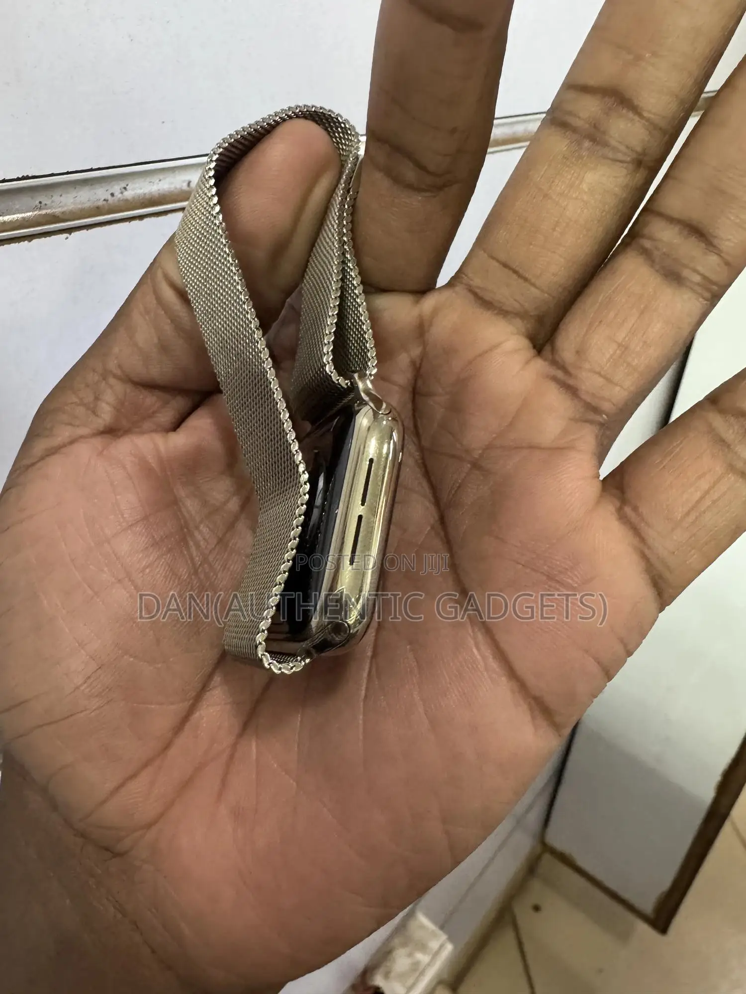 Apple Watch Series 6 Stainless Gold 40mm