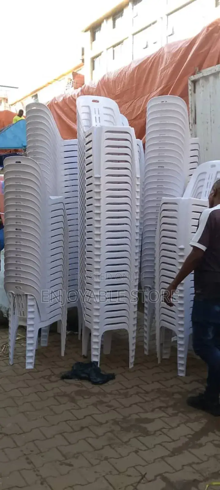 World Class Plastic Chairs Plastic Chairs