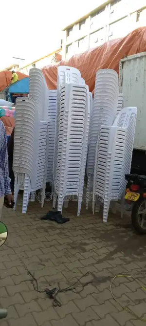 World Class Plastic Chairs Plastic Chairs