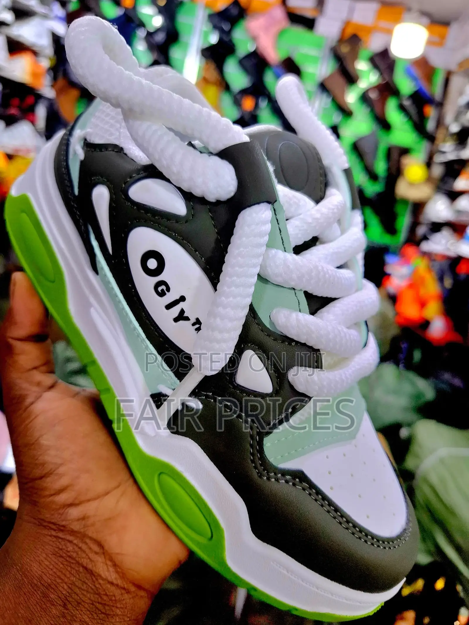 Ogiy Classic Sneakers