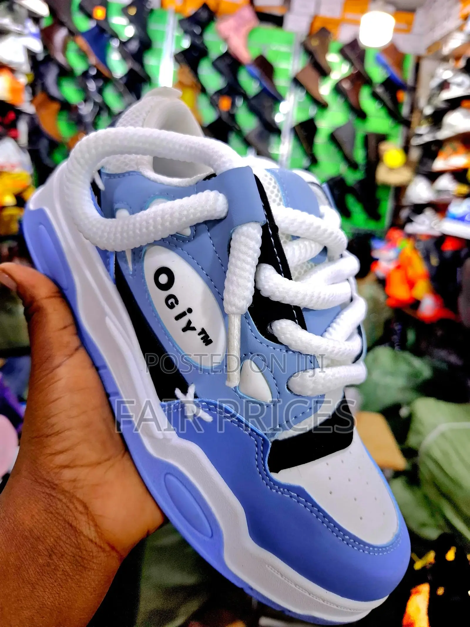 Ogiy Classic Sneakers