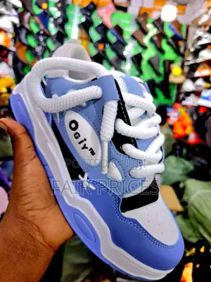 Ogiy Classic Sneakers