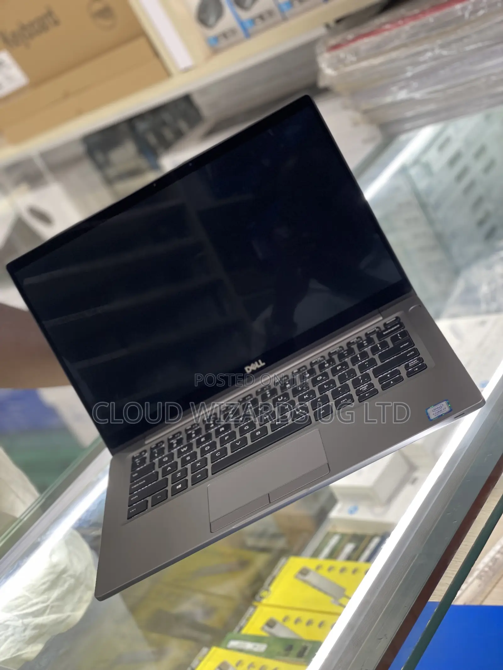 Laptop Dell Latitude 7400 8GB Intel Core I5 SSHD (Hybrid) 256GB