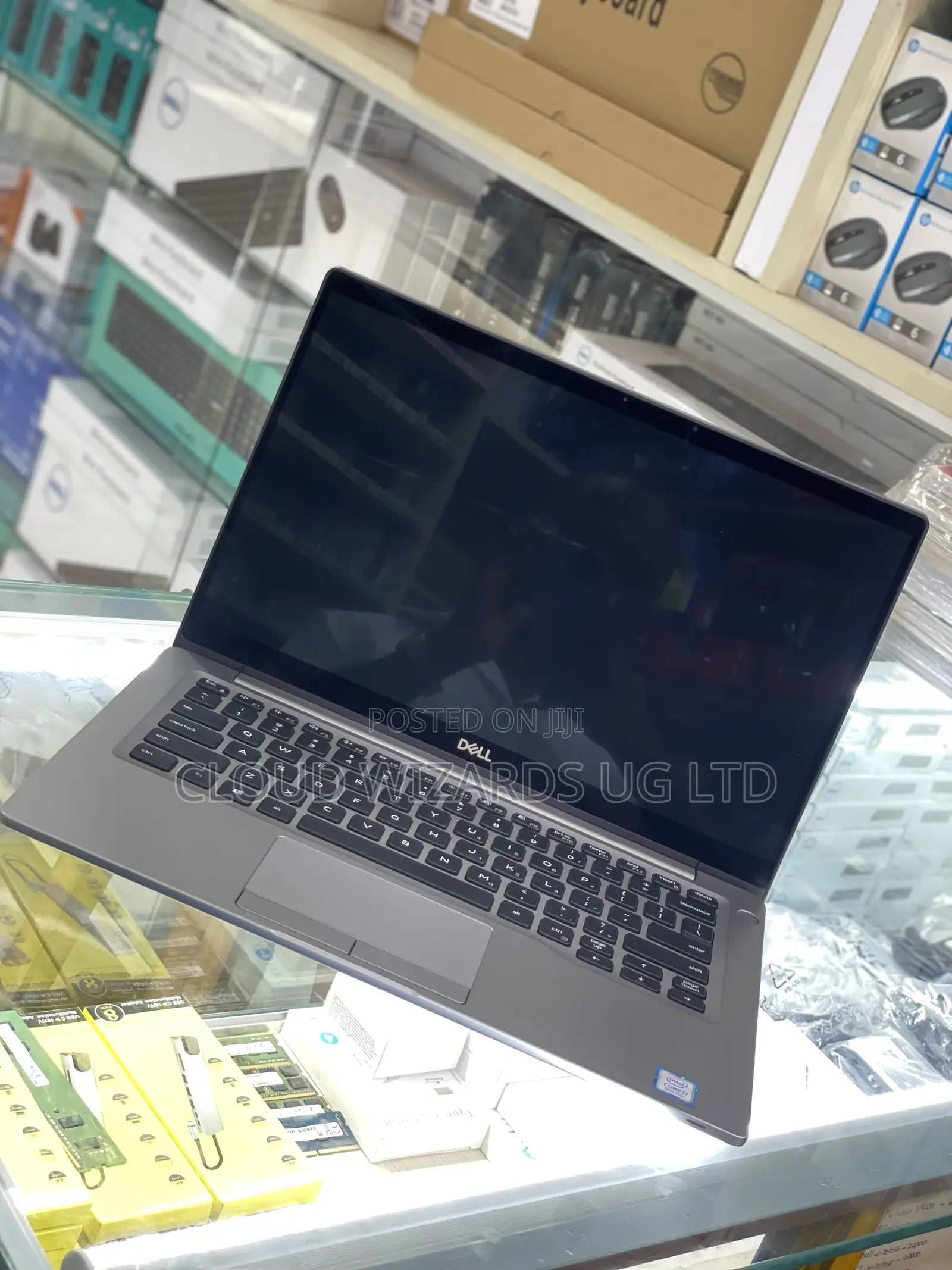 Laptop Dell Latitude 7300 16GB Intel Core I5 SSHD (Hybrid) 256GB