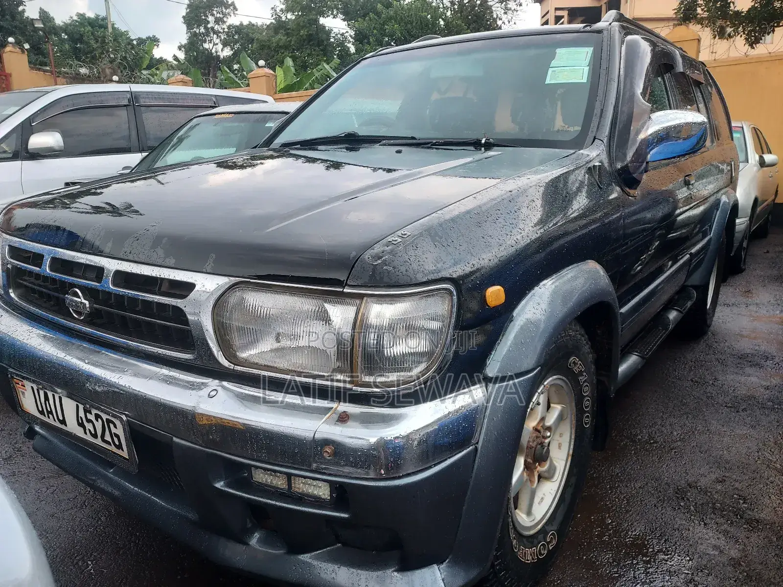 Nissan Terrano 1995 Black