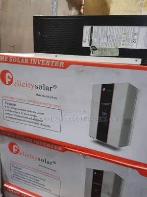 3kva/3000w, 24V High Frequency Hybrid Inverter/ Inbuilt 100A