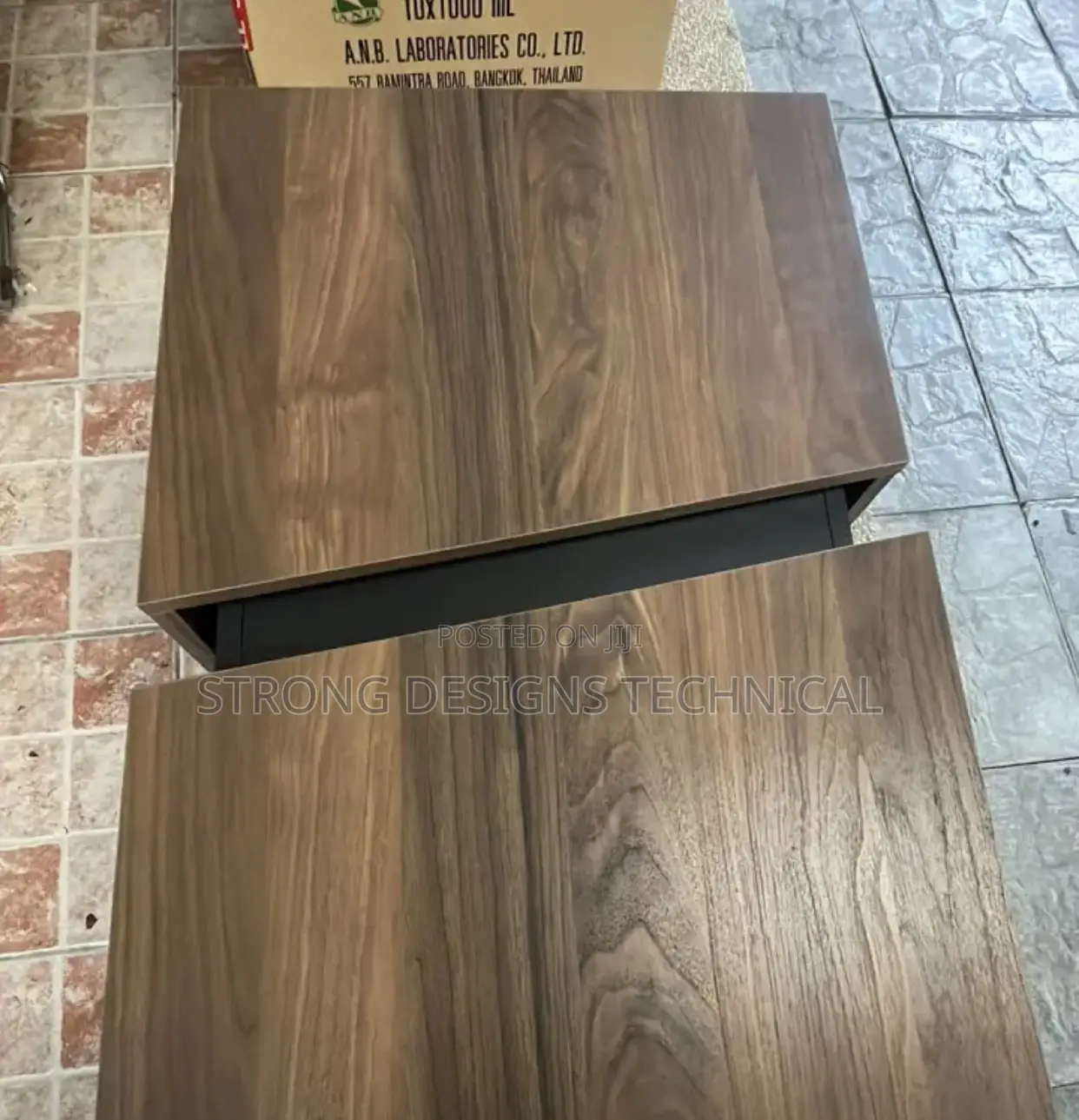 Coffee Table / Center Table With Hidden Drawers.