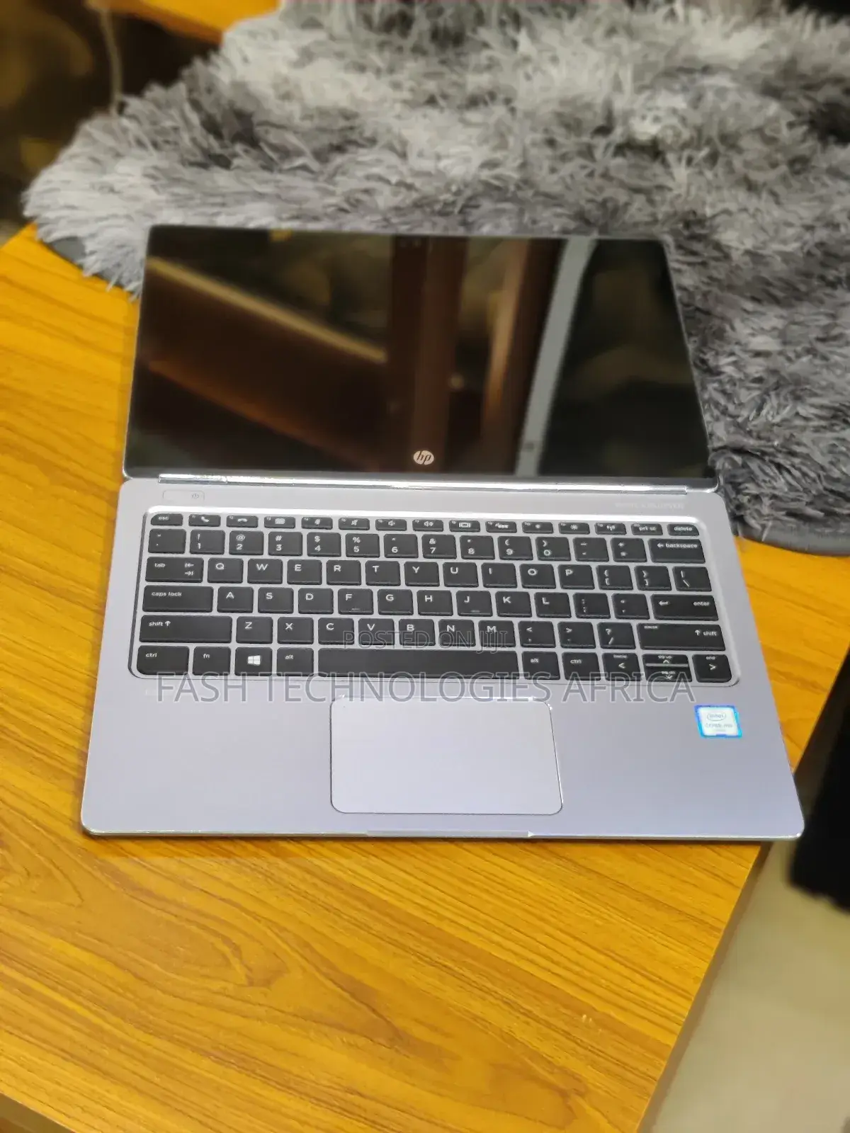 New Laptop HP EliteBook Folio G1 8GB Intel Core M SSD 256GB