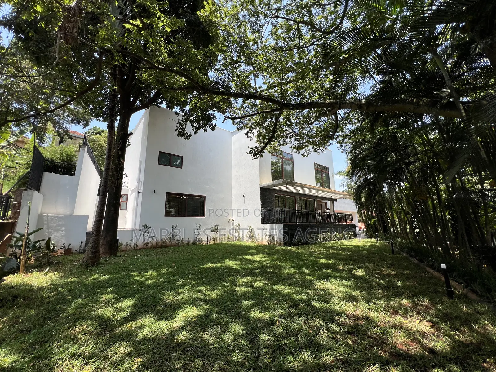 6bdrm Mansion in Kololo, Central Division for rent