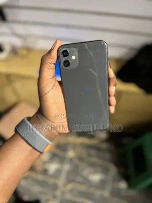 Photo - Apple iPhone 11 64 GB Black
