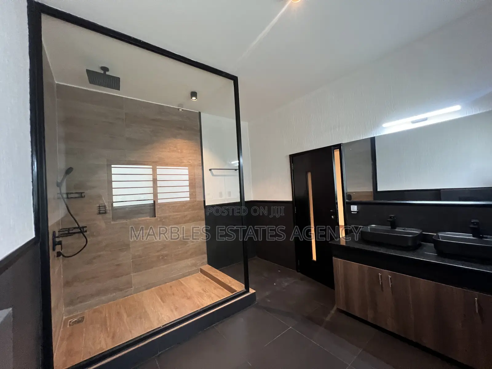 6bdrm Mansion in Kololo, Central Division for rent