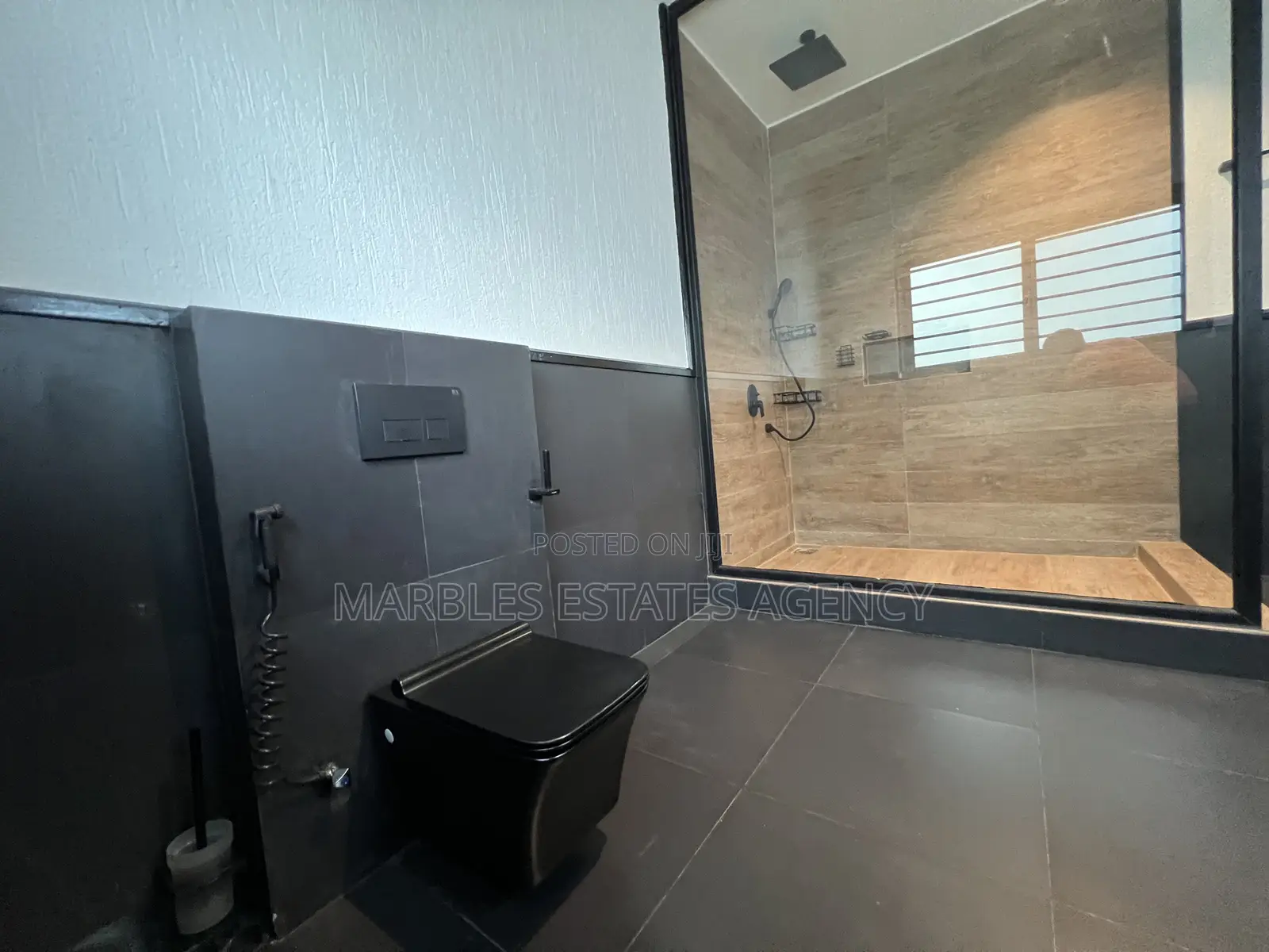 6bdrm Mansion in Kololo, Central Division for rent