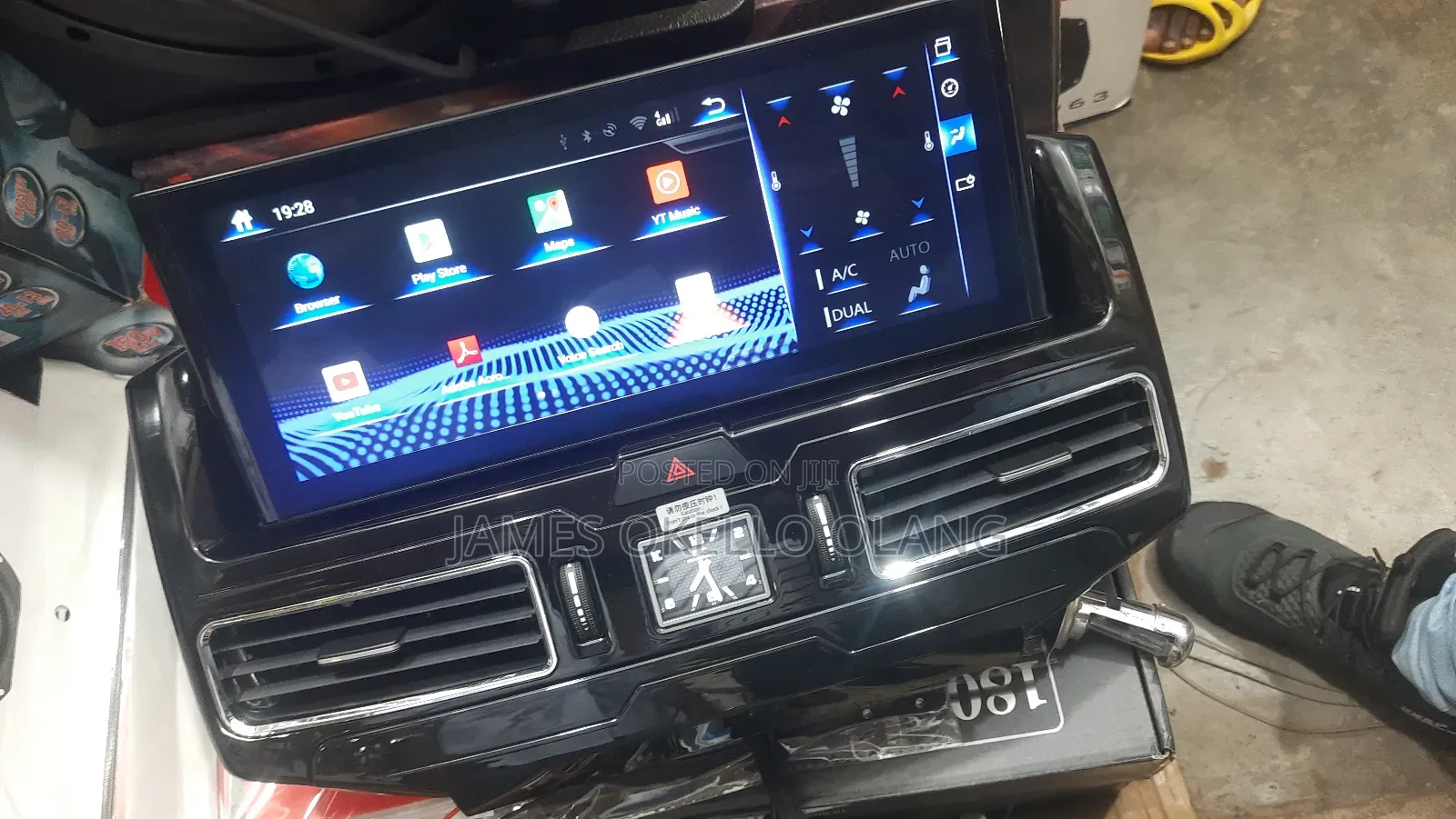 Landcruiser Customised Highends Radio Smart