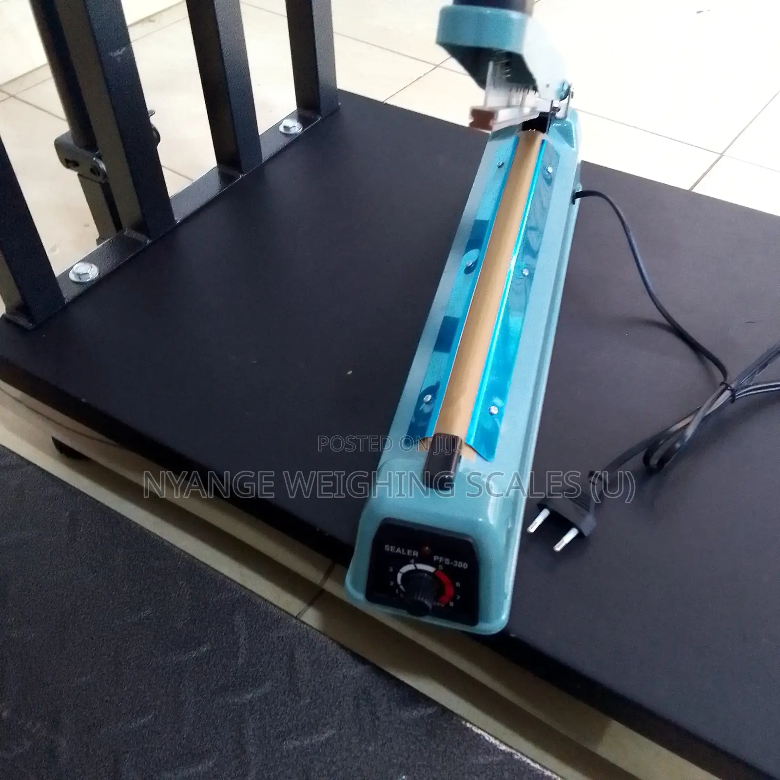 Semi-Automatic Plastic Bag Heat Sealing Machine Ytl¬300mm