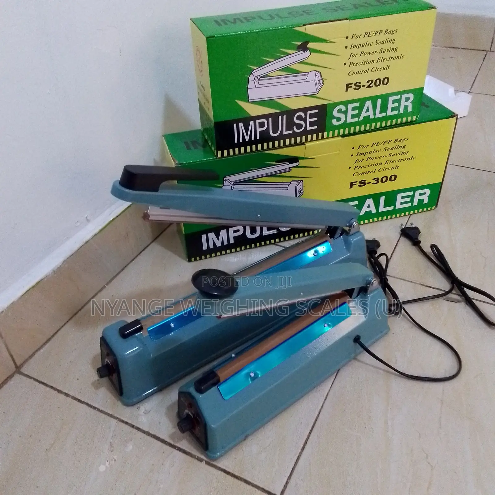 Model Pedal Hand Operated Sealing Machine Ytl¬300mm