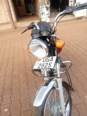 Bajaj Boxer 100 2024 Red