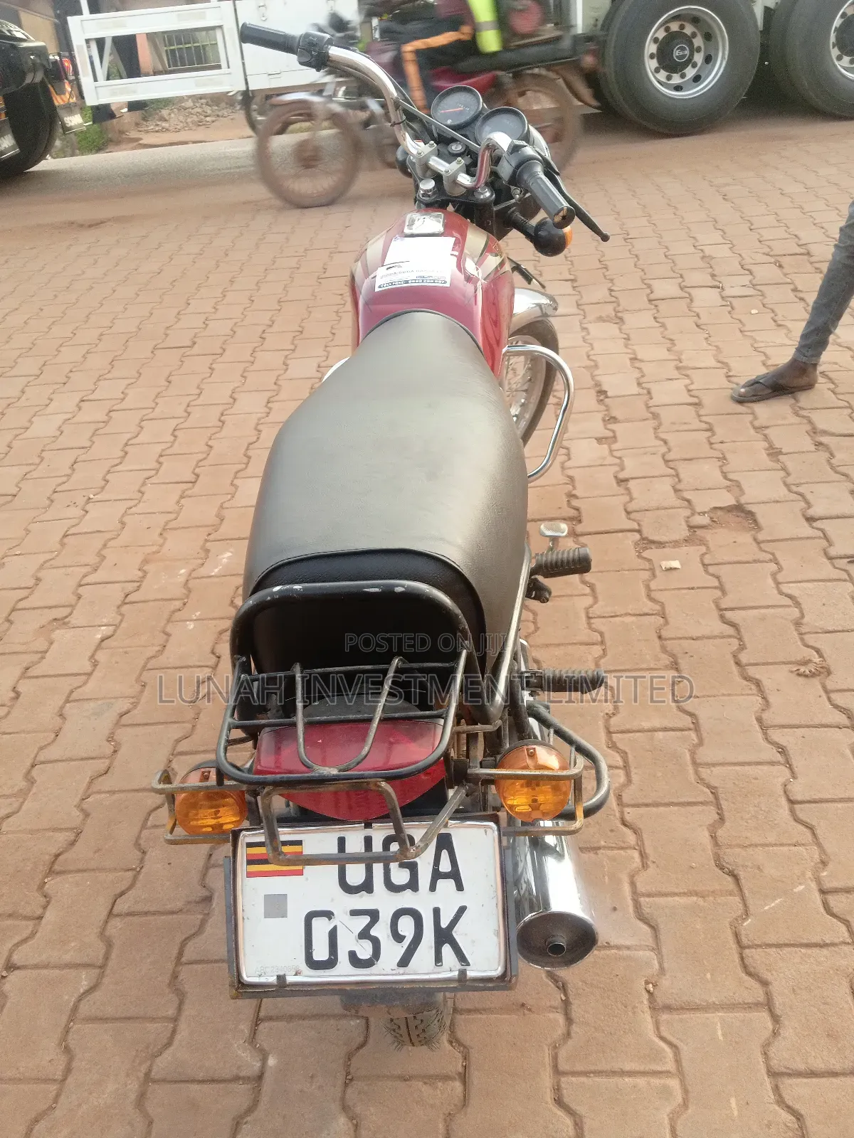Bajaj Boxer 100 2024 Red