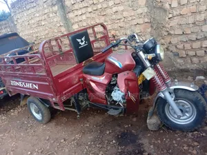 Tricycle 2023 Red