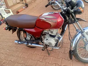 Bajaj Boxer 2024 Red