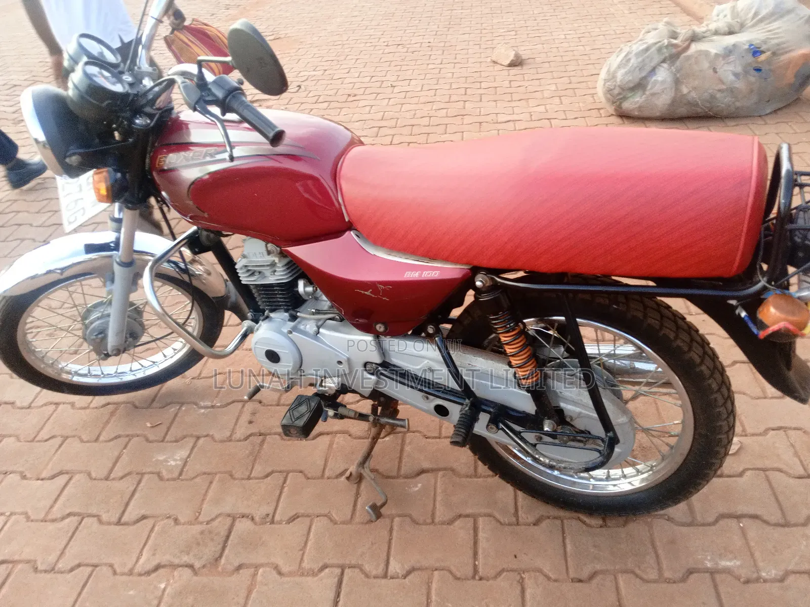 Bajaj Boxer 100 2024 Red