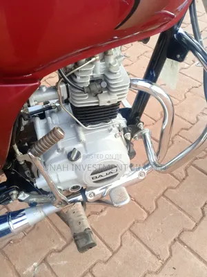 Bajaj Boxer 100 2024 Red