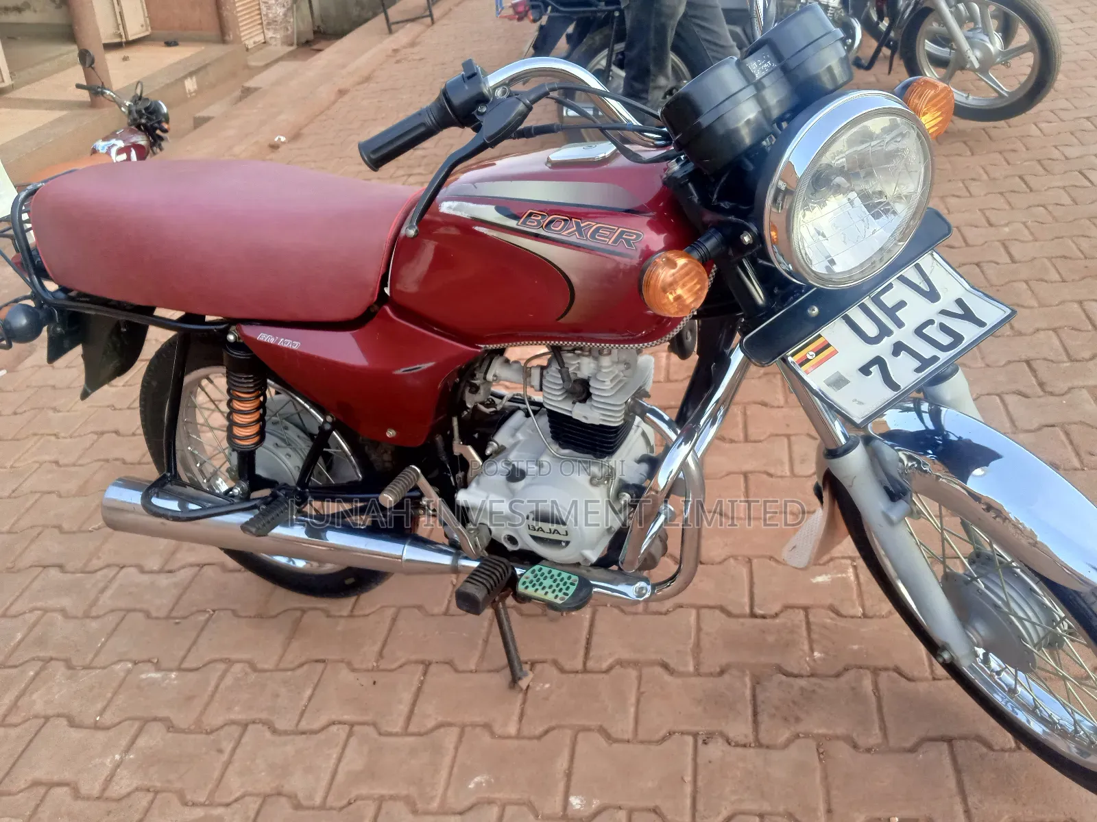 Bajaj Boxer BM100ES 2024 Red