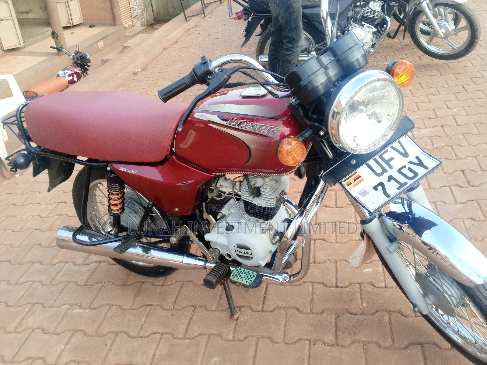 Bajaj Boxer BM100ES 2024 Red
