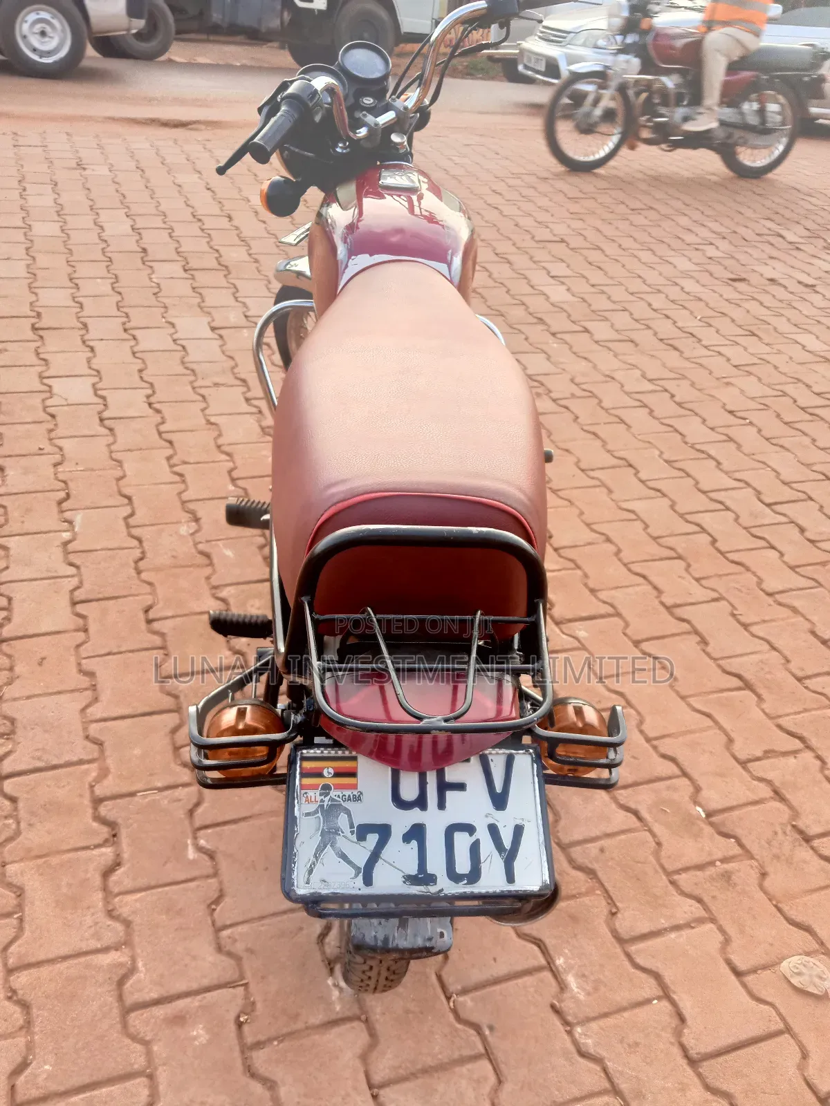 Bajaj Boxer BM100ES 2024 Red