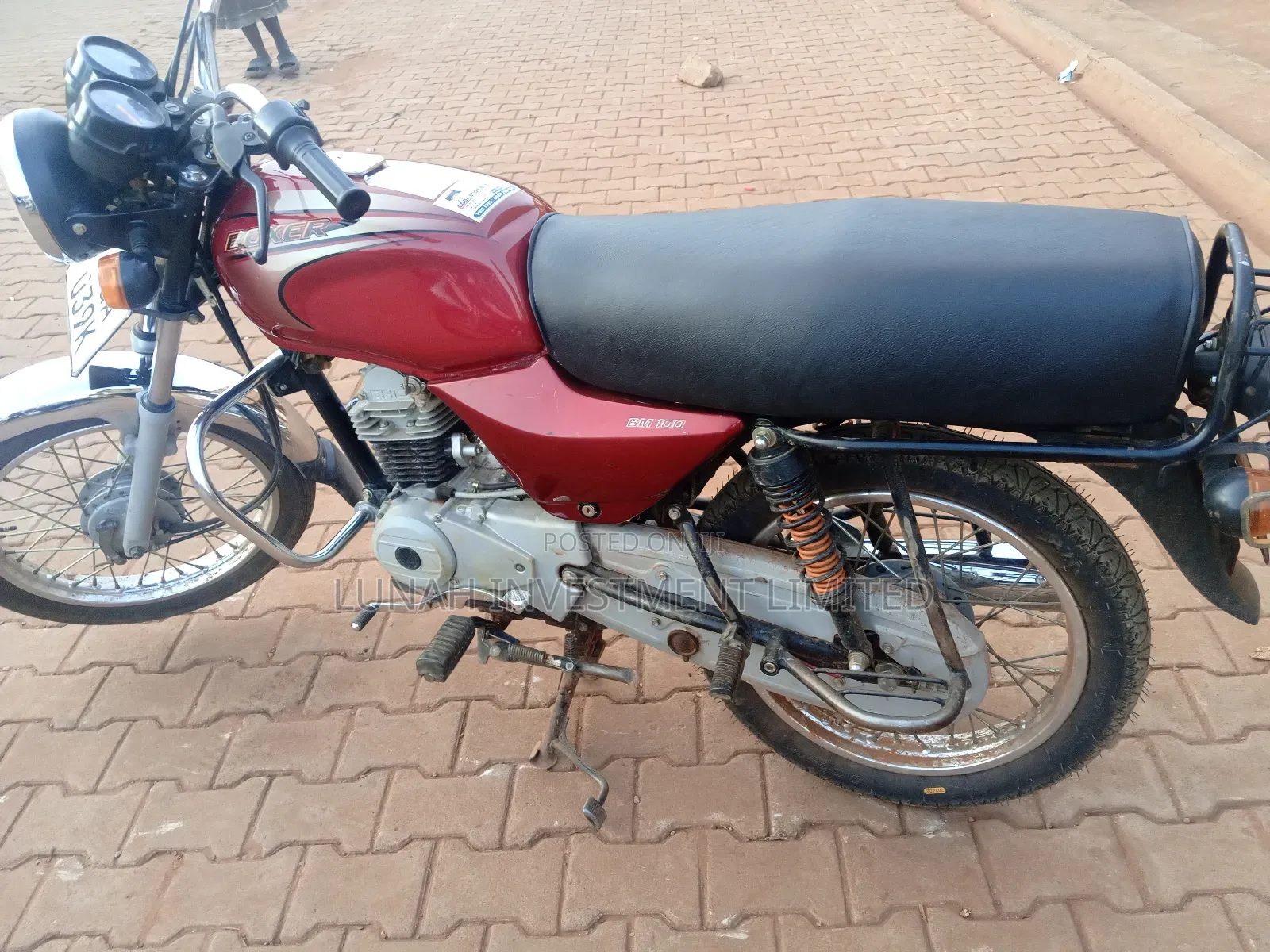 Bajaj Boxer BM100ES 2024 Red