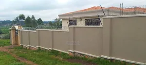 Furnished 5bdrm House in Central Division for sale